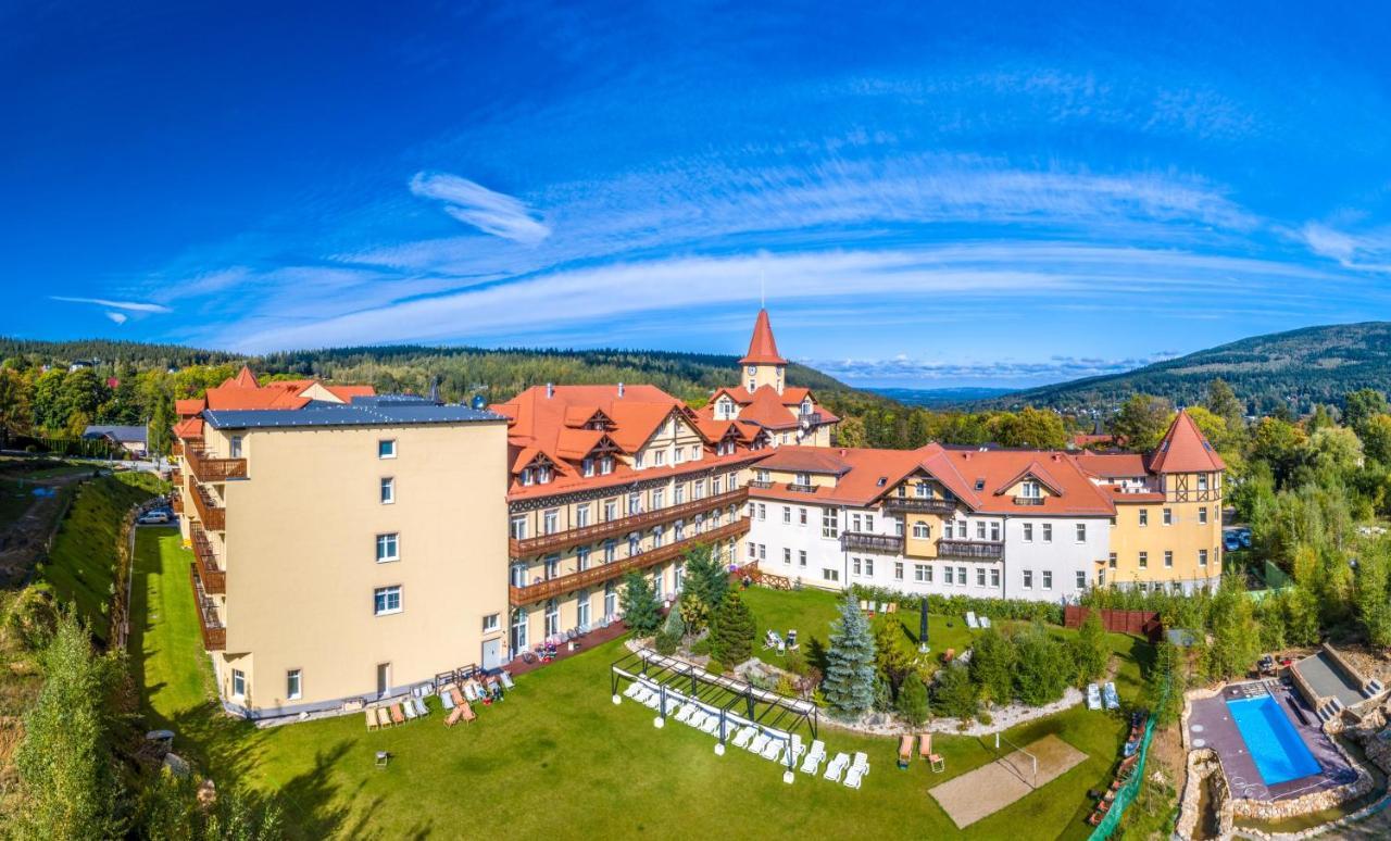 St Lukas Medical & Spa Świeradów-Zdrój エクステリア 写真