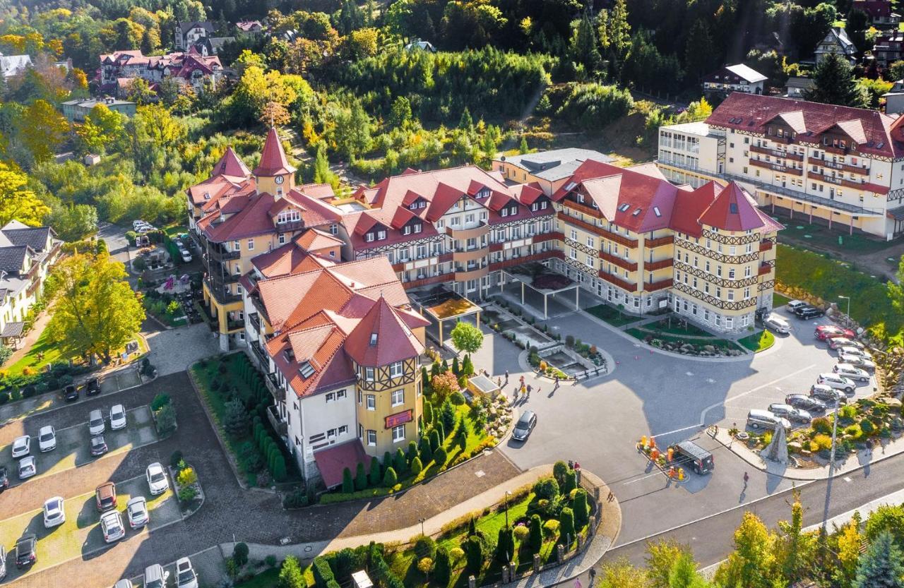 St Lukas Medical & Spa Świeradów-Zdrój エクステリア 写真